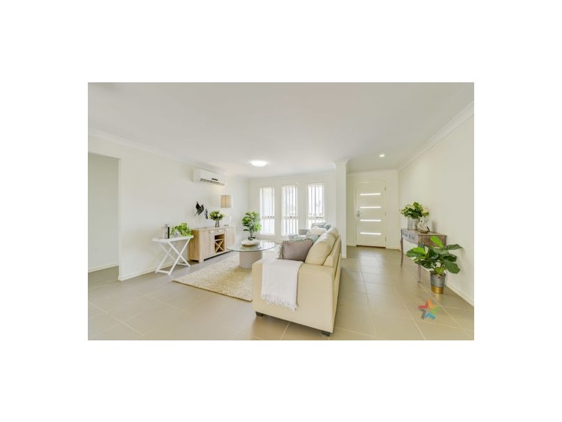 26 Regal Park Drive, Tamworth NSW 2340