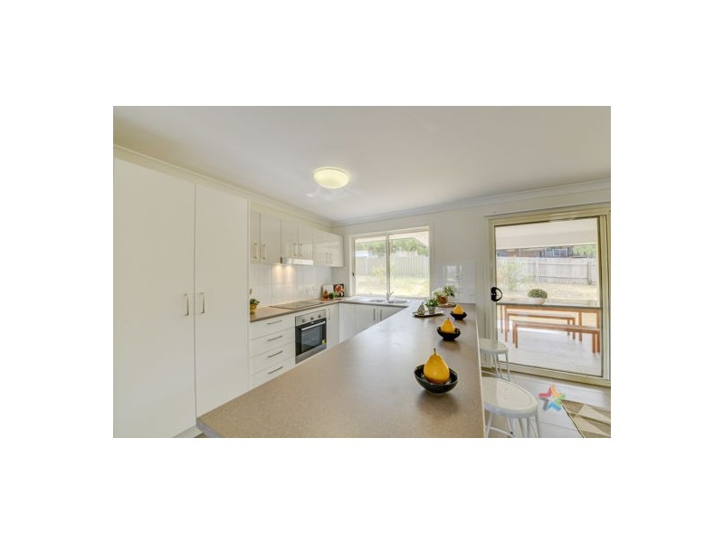 26 Regal Park Drive, Tamworth NSW 2340