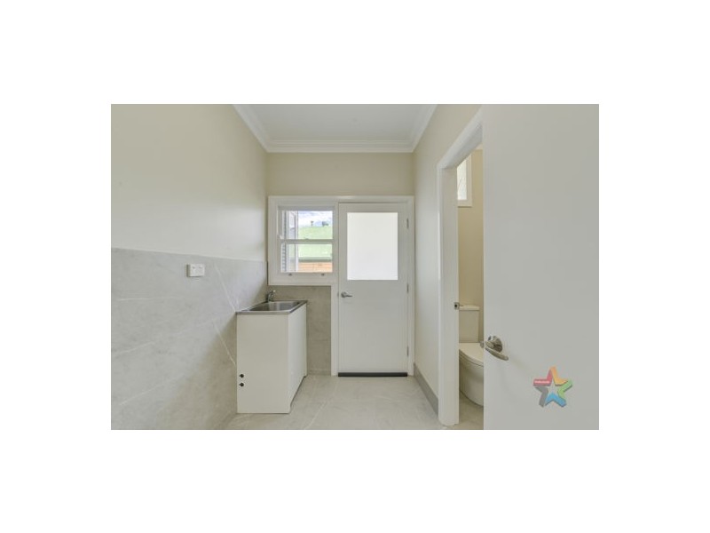 147 Denison Street, Tamworth NSW 2340