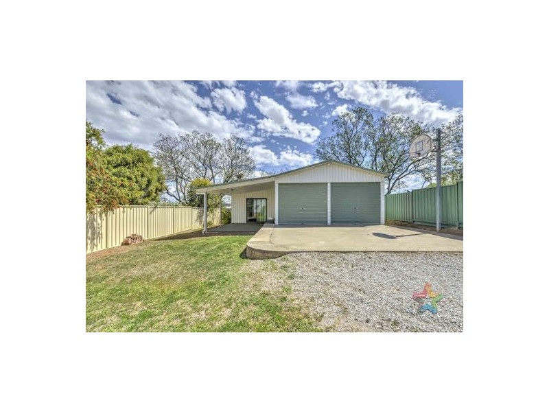 147 Denison Street, Tamworth NSW 2340