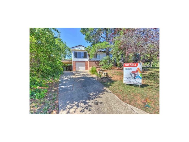 16 Bushland Avenue, Tamworth NSW 2340