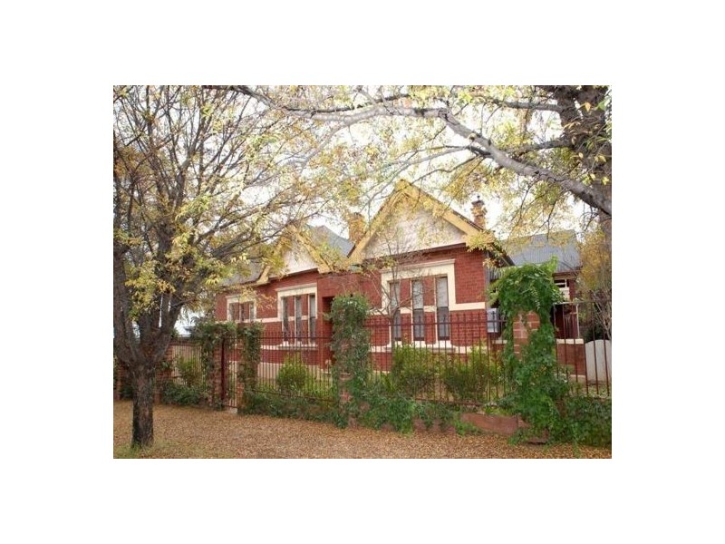 2/34 White Street, Tamworth NSW 2340