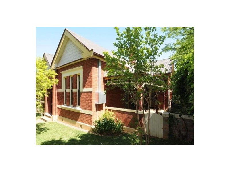 2/34 White Street, Tamworth NSW 2340