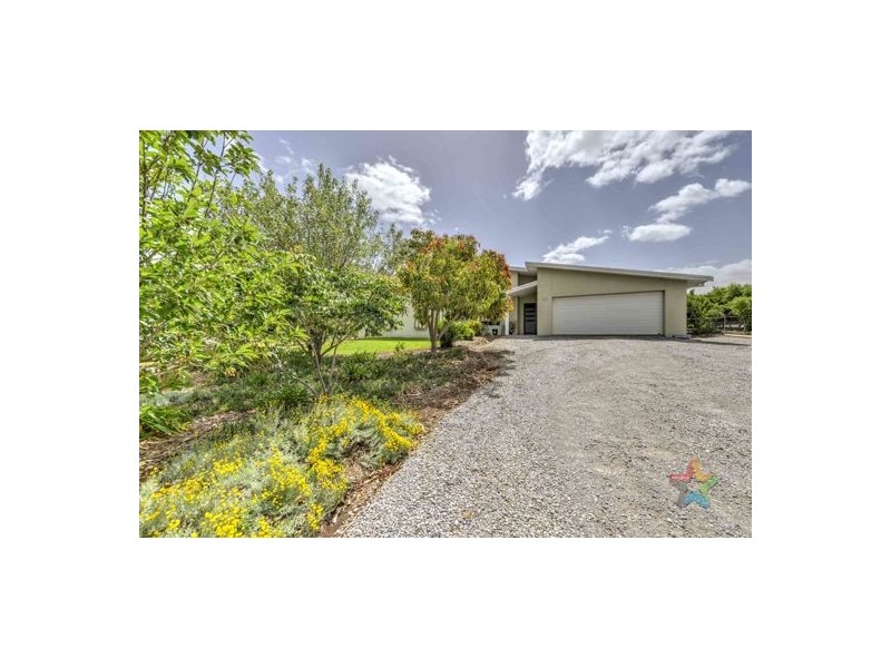 20 Barrington Drive, Tamworth NSW 2340