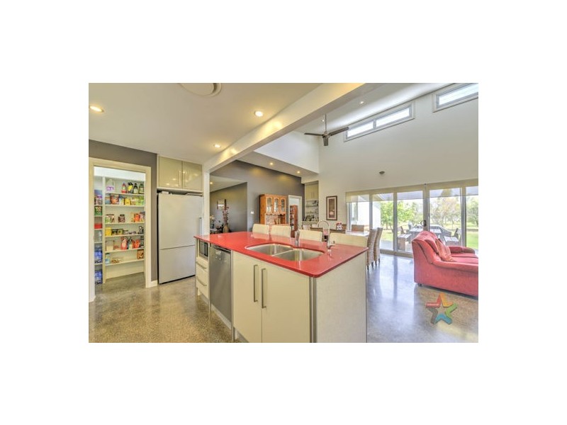 20 Barrington Drive, Tamworth NSW 2340