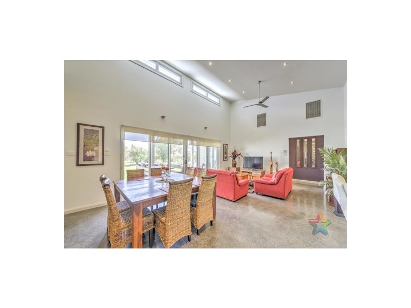 20 Barrington Drive, Tamworth NSW 2340