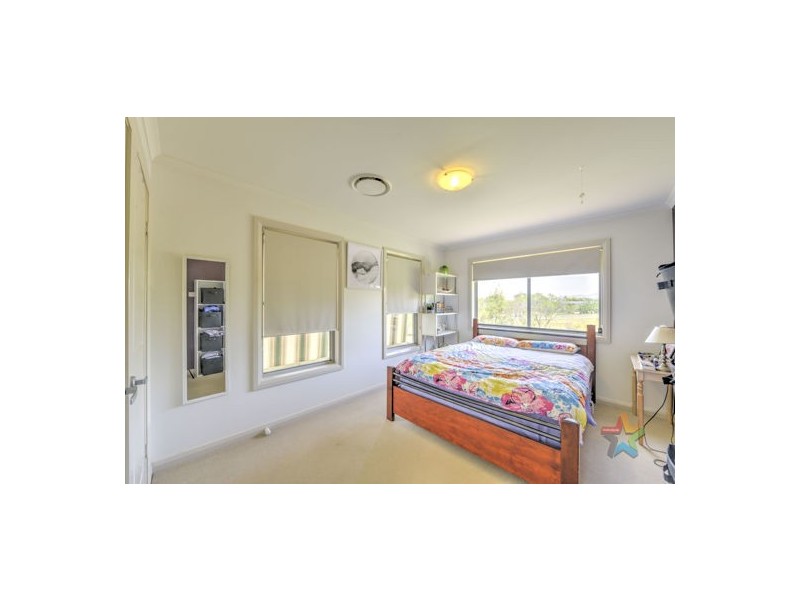 20 Barrington Drive, Tamworth NSW 2340