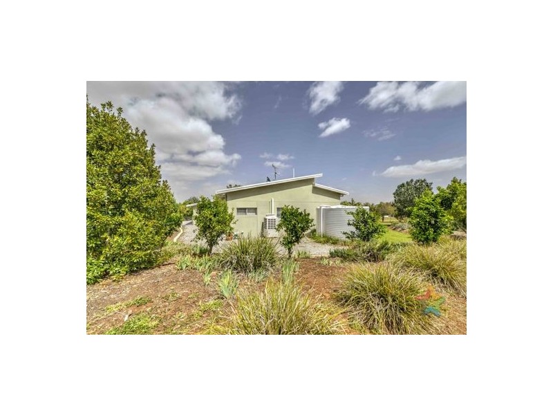 20 Barrington Drive, Tamworth NSW 2340