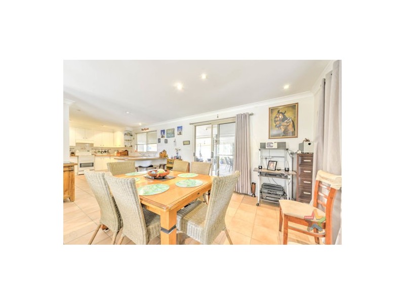 20 Cypress Pine Lane, Tamworth NSW 2340