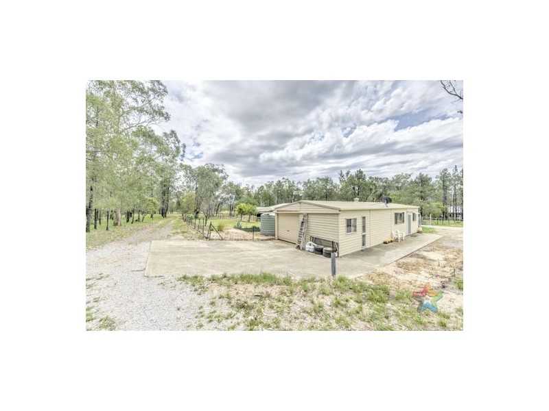 20 Cypress Pine Lane, Tamworth NSW 2340