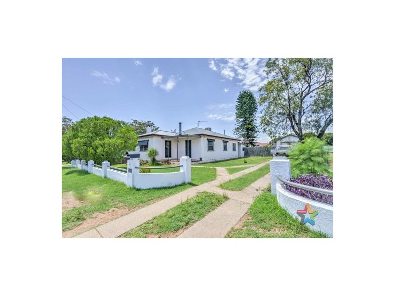 33 Edgeroy Street, Tamworth NSW 2340