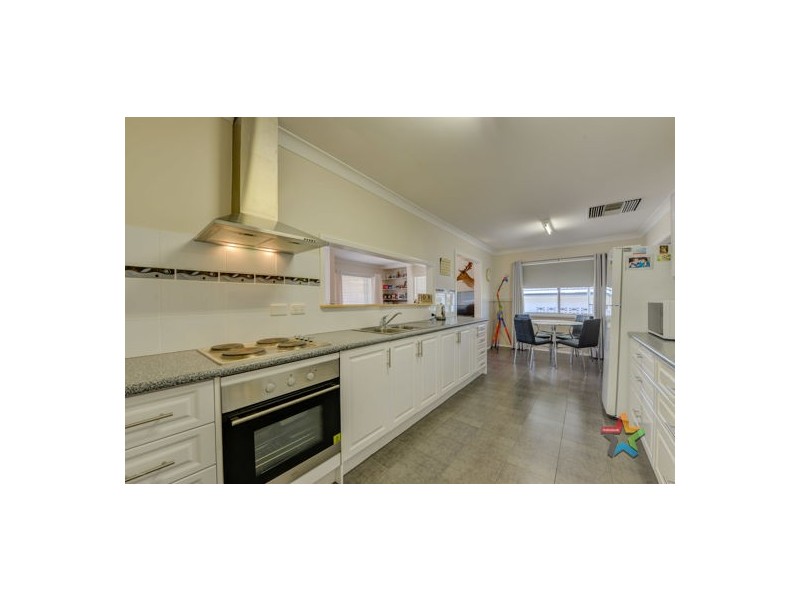 36 Mack Street, Tamworth NSW 2340