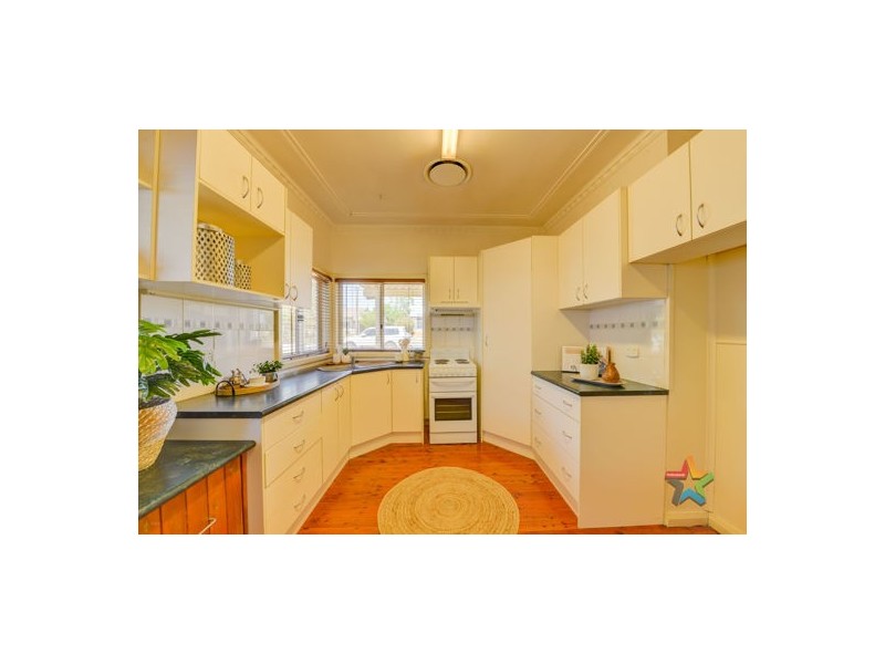 1A David Street, Tamworth NSW 2340