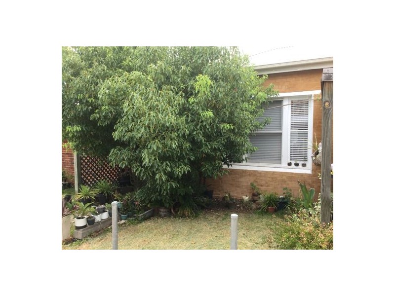 2/80 Griffin Ave, Tamworth NSW 2340