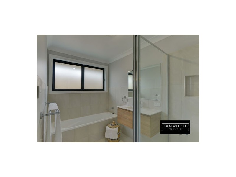 1/40 Francis Avenue, Tamworth NSW 2340