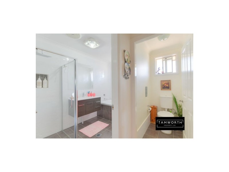 31 Kinarra Street, Tamworth NSW 2340