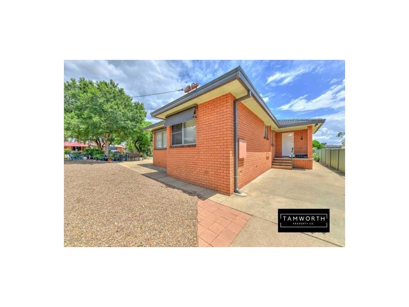 31 Kinarra Street, Tamworth NSW 2340