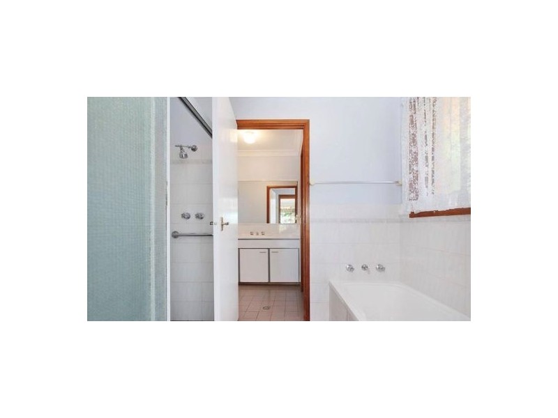 26 Links Ave, Tamworth NSW 2340