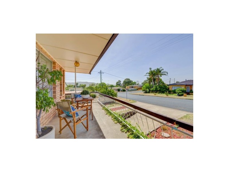 48 Holland Street, Tamworth NSW 2340