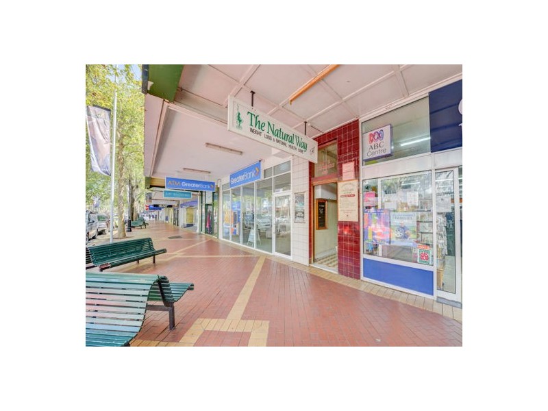 2/364 Peel Street, Tamworth NSW 2340