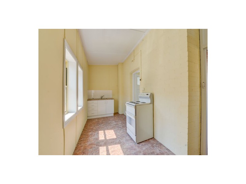 2/364 Peel Street, Tamworth NSW 2340