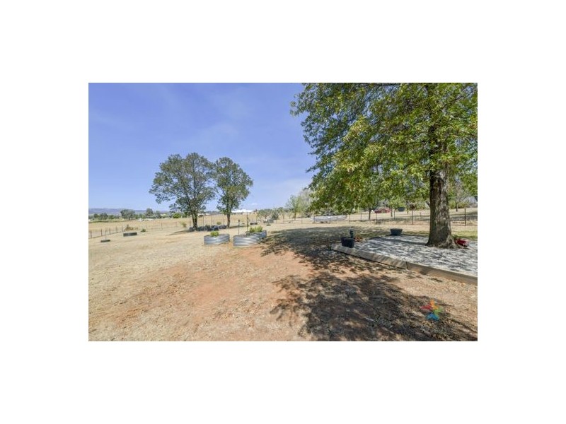 4 Darrell Road, Tamworth NSW 2340