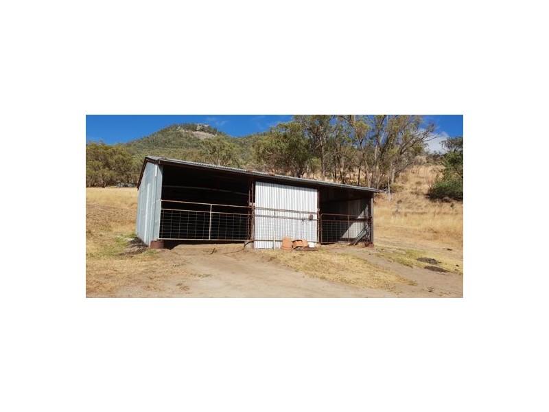365 Moonbi Gap Rd, Tamworth NSW 2340
