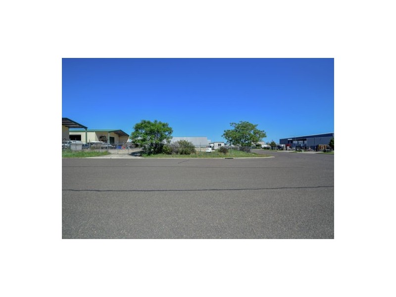 10 East West Place, Tamworth NSW 2340