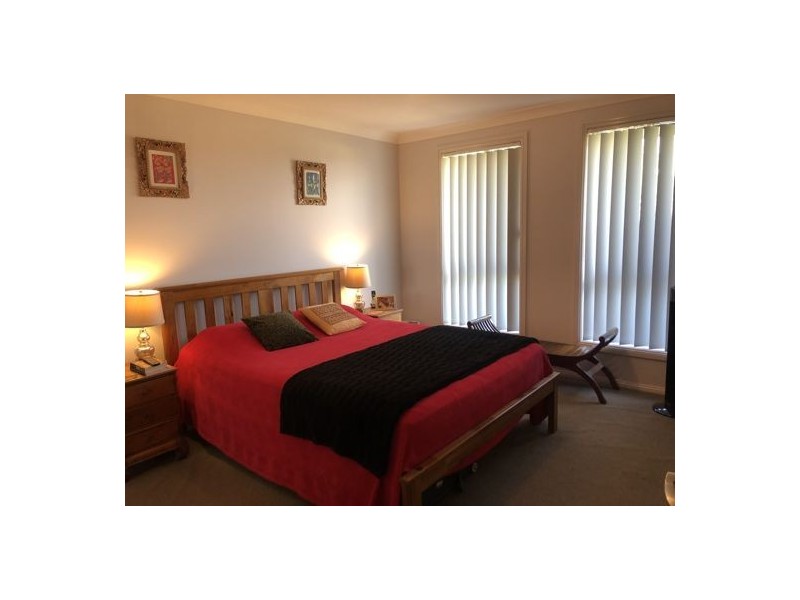 1 Kalinda Place, Hillvue NSW 2340