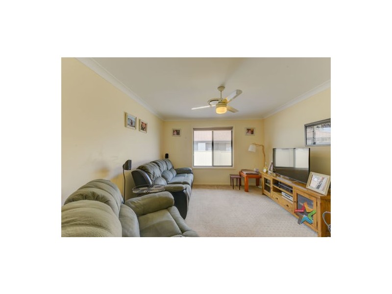 19 Kalinda Place, Tamworth NSW 2340
