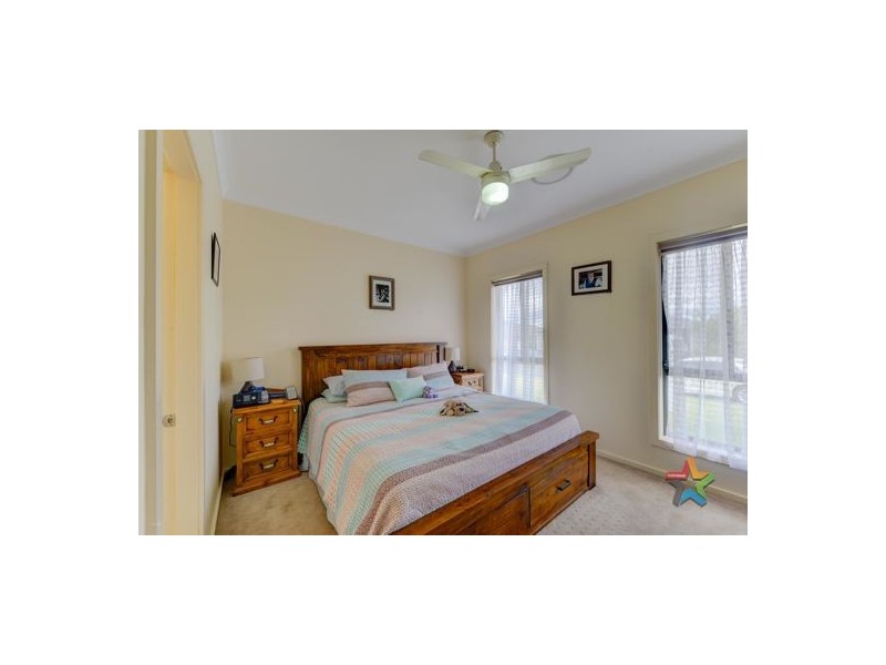 19 Kalinda Place, Tamworth NSW 2340