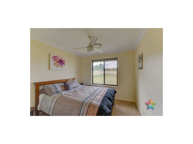 19 Kalinda Place, Tamworth NSW 2340