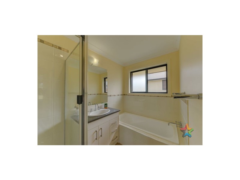 19 Kalinda Place, Tamworth NSW 2340