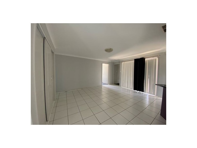 16 Burdekin Place, Tamworth NSW 2340