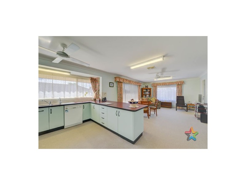 27 Caloola Street, Tamworth NSW 2340