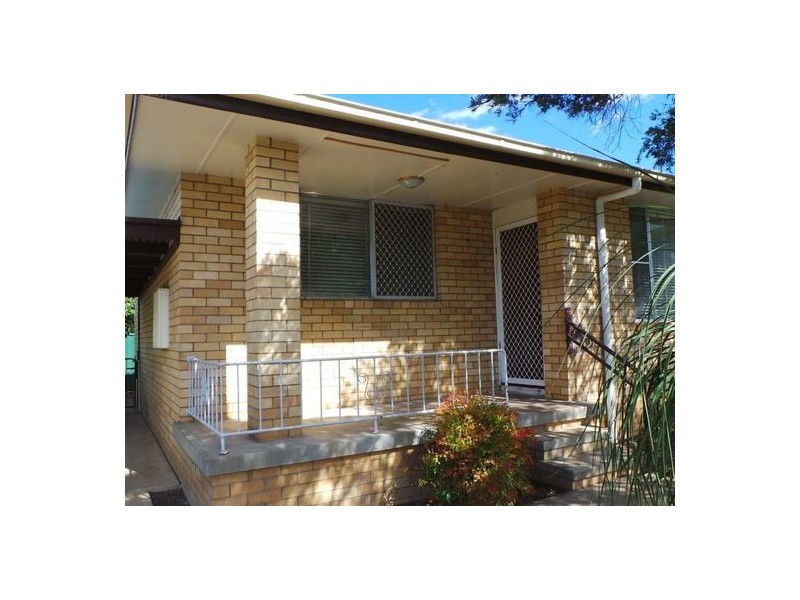 1/295 Goonoo Goonoo Rd, Tamworth NSW 2340