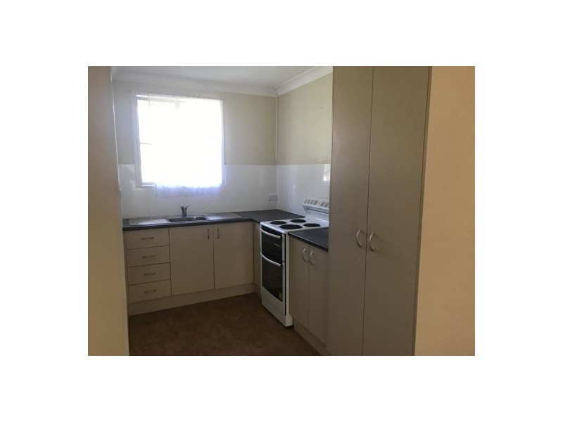 1/295 Goonoo Goonoo Rd, Tamworth NSW 2340