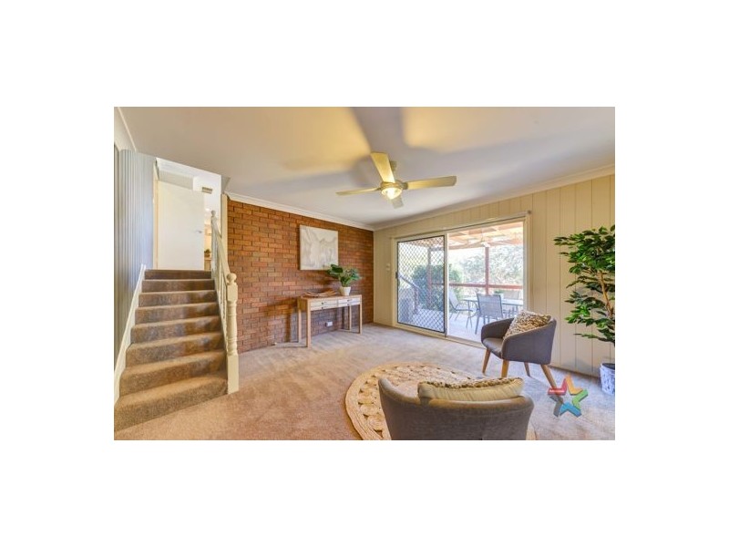 4 Waratah Place, Tamworth NSW 2340