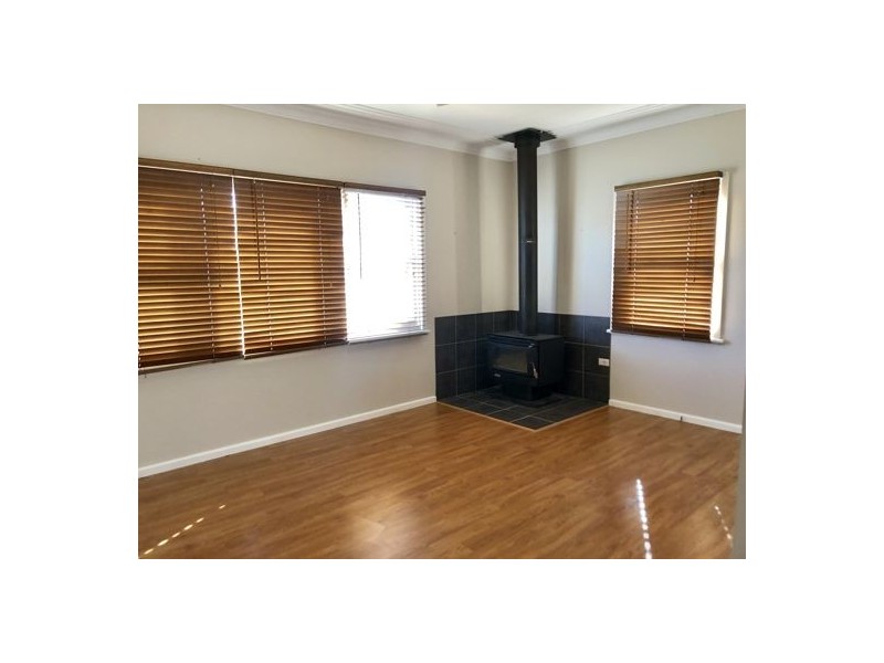 3 Bell Street, Tamworth NSW 2340