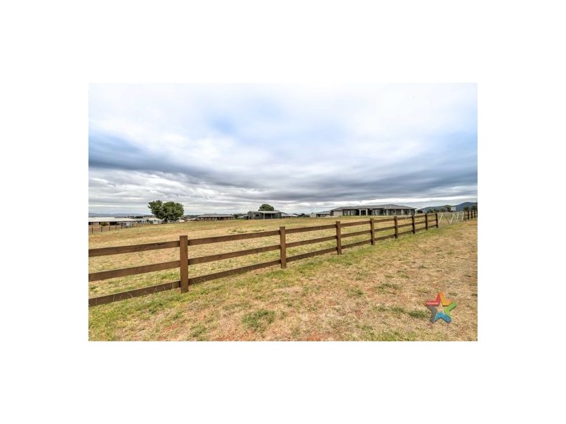 5 Benandarah Court, Tamworth NSW 2340