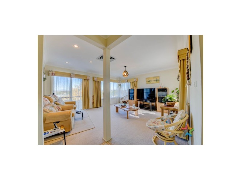 4 Bernice Place, Tamworth NSW 2340