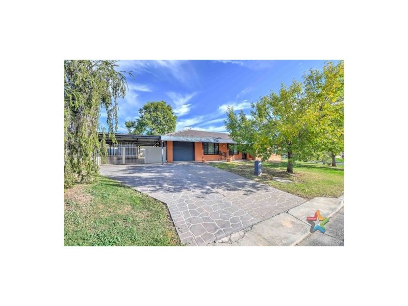 77 Evans Street, Tamworth NSW 2340