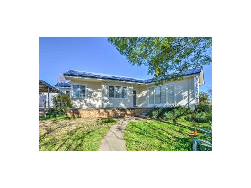 107 Robert Street, Tamworth NSW 2340