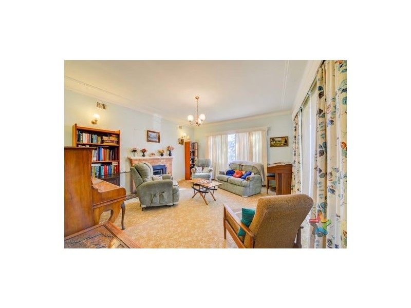 107 Robert Street, Tamworth NSW 2340