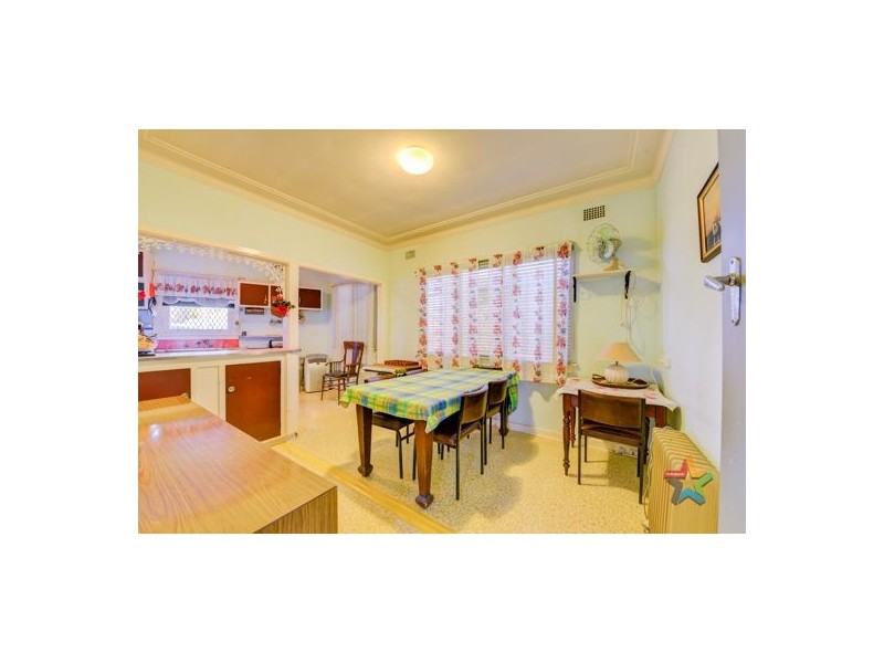 107 Robert Street, Tamworth NSW 2340