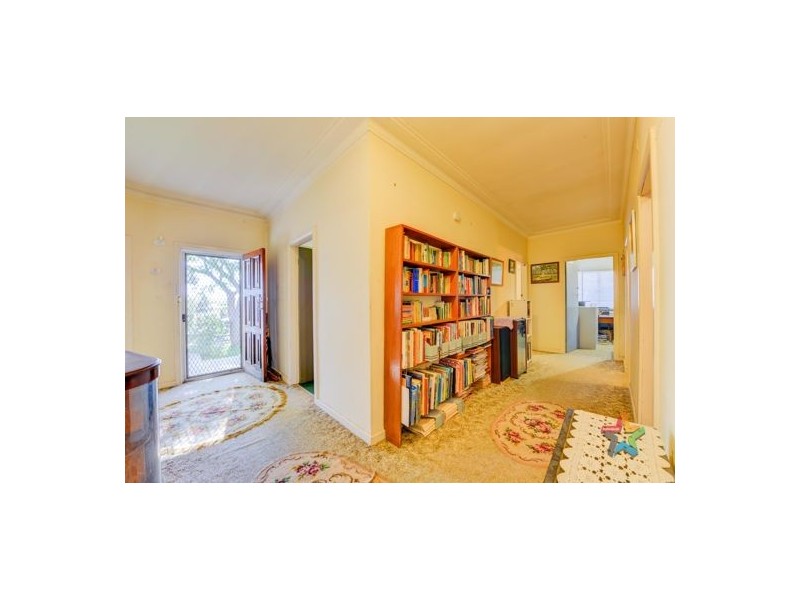 107 Robert Street, Tamworth NSW 2340