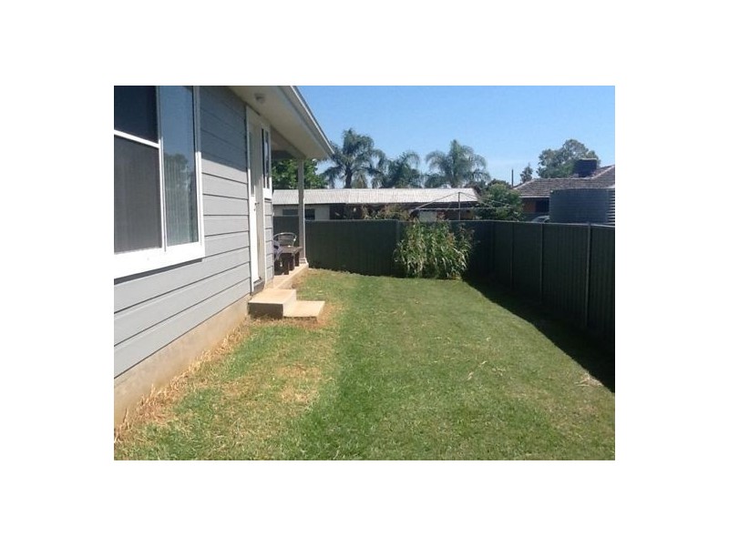 2/2 Cambridge St, Tamworth NSW 2340
