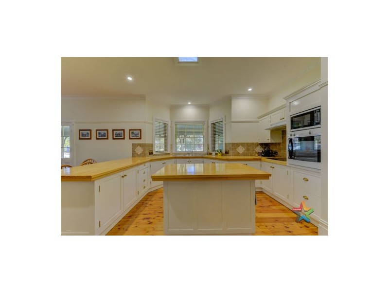 9 Ralfe Road, Tamworth NSW 2340