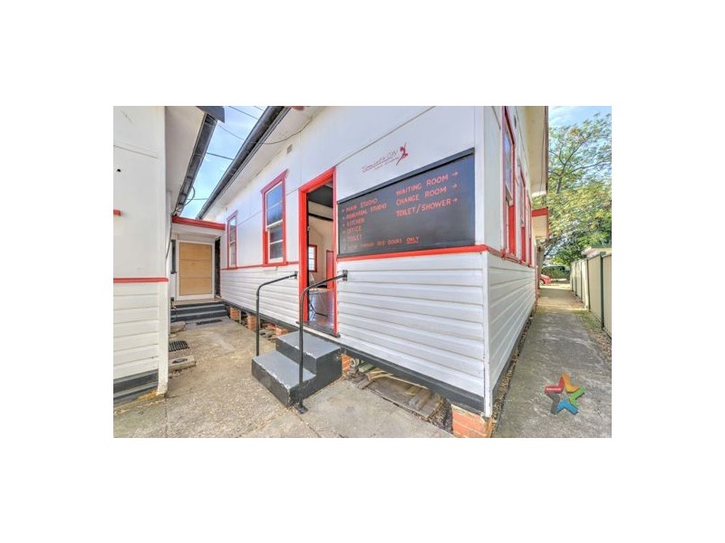 74 Belmore Street, Tamworth NSW 2340