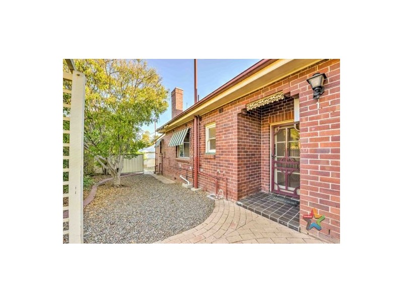 149 Upper Street, Tamworth NSW 2340